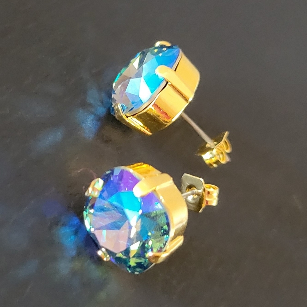 Austrian Crystal Post Earrings in Gold - Picture 4 of 10